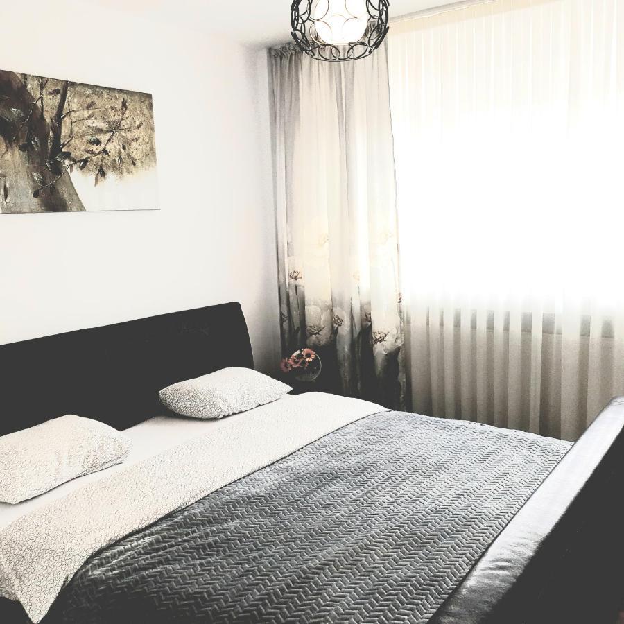 Apartament Carolina Parc ألبا يوليا المظهر الخارجي الصورة